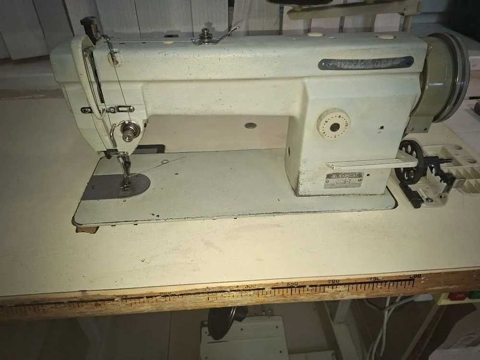 Продам швейную машику. TYPICAL GC6-7