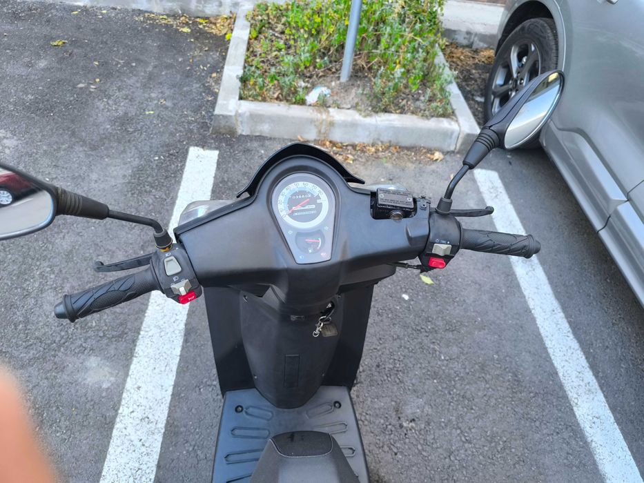 Scuter 49cc Explorer