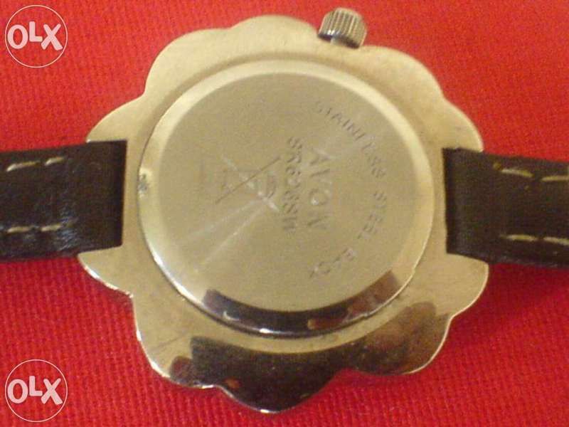 Суоч швейцарски надежден пеперуда закопчаване ,АВОН