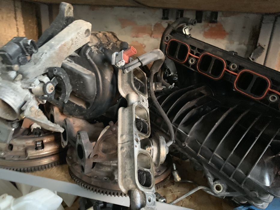 Тойота Дросел Дроселна клапа 1.8 2.0 vvt-i  2.0 2.2 д-4д дизел бензин