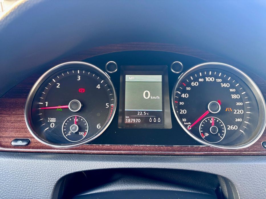 VW Passat B7 Highline 170CP | 187k KM | Full Option: Trapă, Webasto, Cârlig Electric