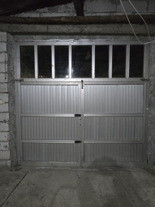 Usi garaj aluminiu