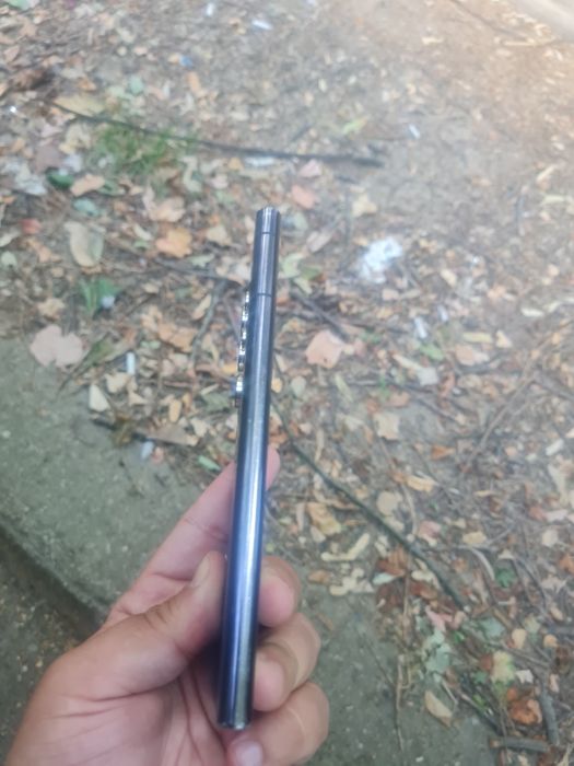 Samsung Galaxy S22 Ultra,Negru,256 Gb,12 Gb Ram,stare bună,liber de re