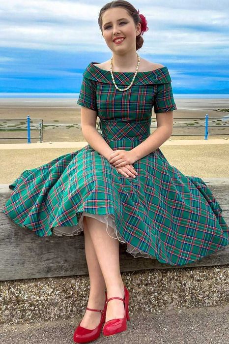 Карирана винтидж рокля