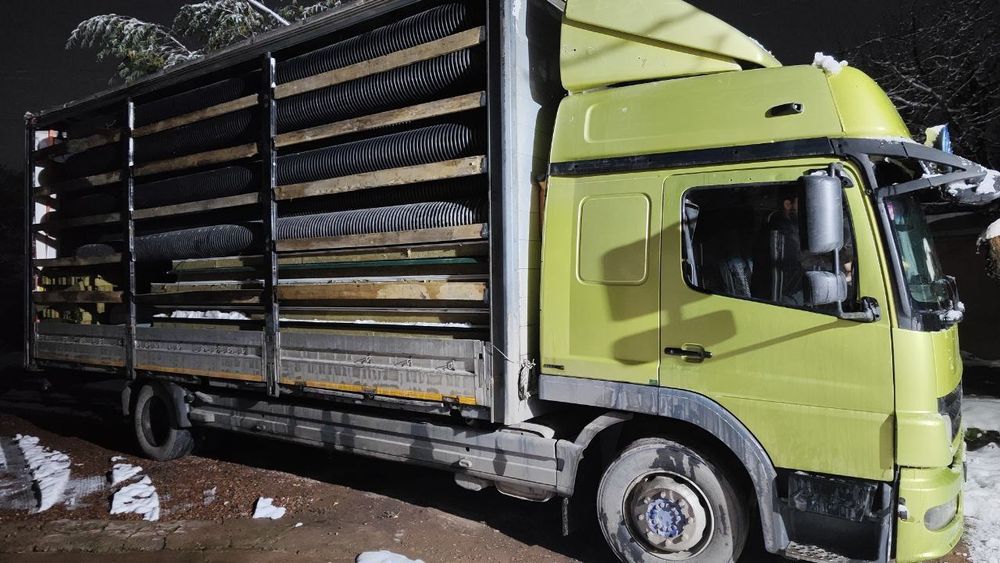 Yuk mashinasi sotiladi. Holati zoʻr!