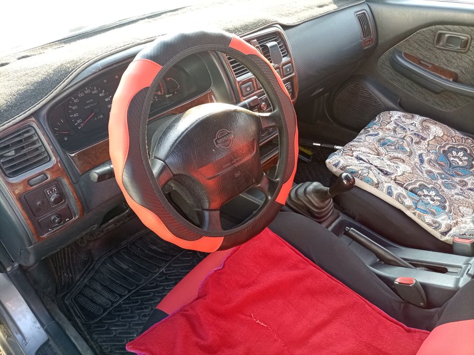 Продам автомашину Ниссан Альмера