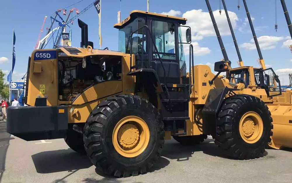 Фронтальный погрузчик SEM [655D] 3м³. СКИДКА!