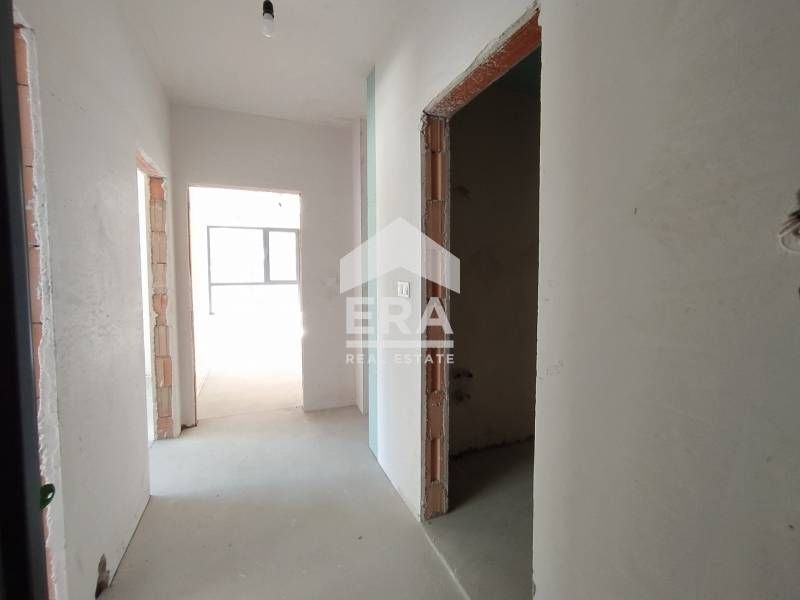 Продава се Тристаен апартамент в Варна, Бриз - 80 кв.м за 1785 €/кв.м - Снимка #9