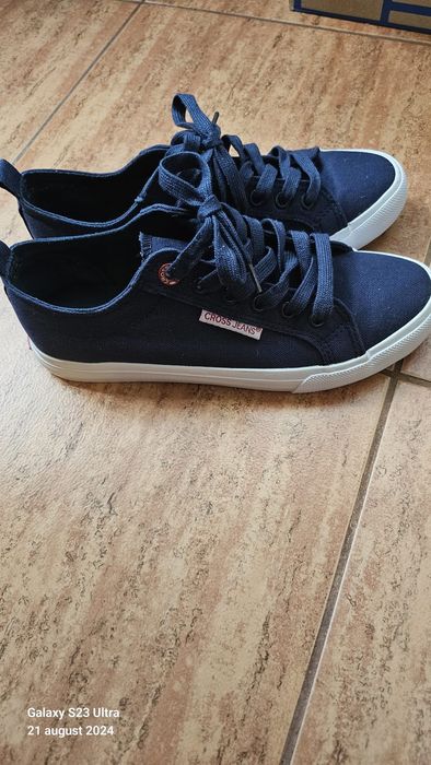 Cross Jeans teniși Bleumarin
Teniși DD1R4068C Bleumarin