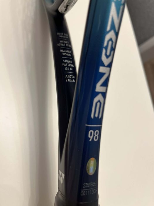 Vand Yonex Ezone 98, 305 g