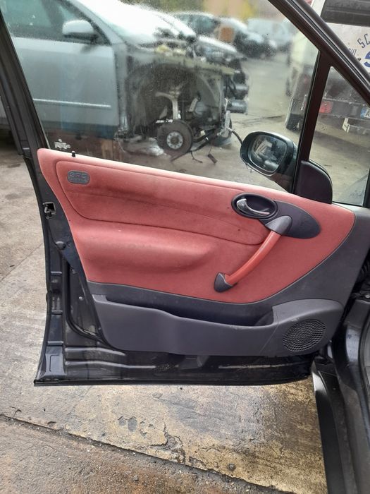 Interior rosu complet scaune+bancheta Mercedes A-Class w168