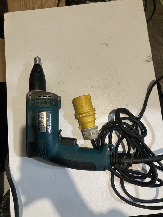 Masina Rigips Makita 6825R 570w Alimentare 110v