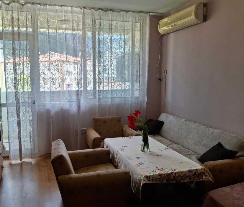 УЮТЕН ДВУСТАЕН АПАРТАМЕНТ С ОТЛИЧНА ЛОКАЦИЯ