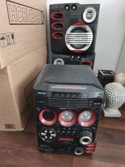 2Tv Samsung 1 mini combina Philips M567 1 acvariu Pești 50l