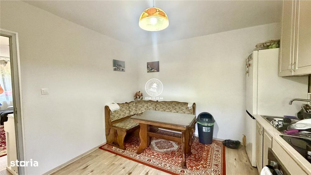 Vilă tip Duplex în Popricani • 5 Camere • Teren 460 mp