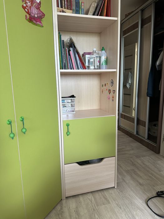 Продам десткий шкаф