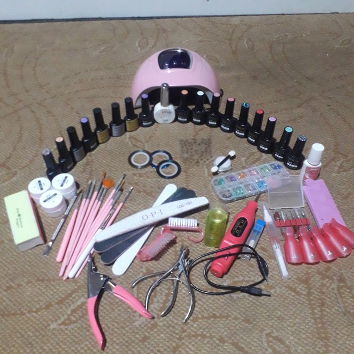 Manikurni nabor zur sastayanida