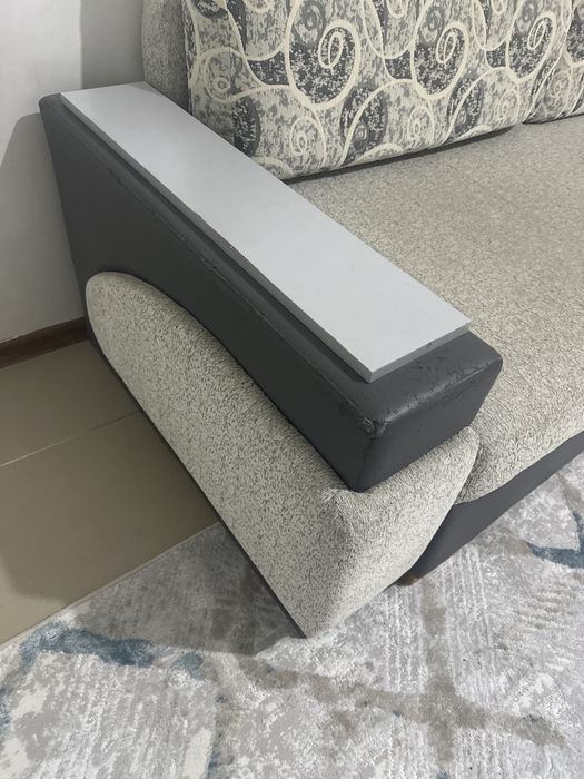 Продам Диван Б/У