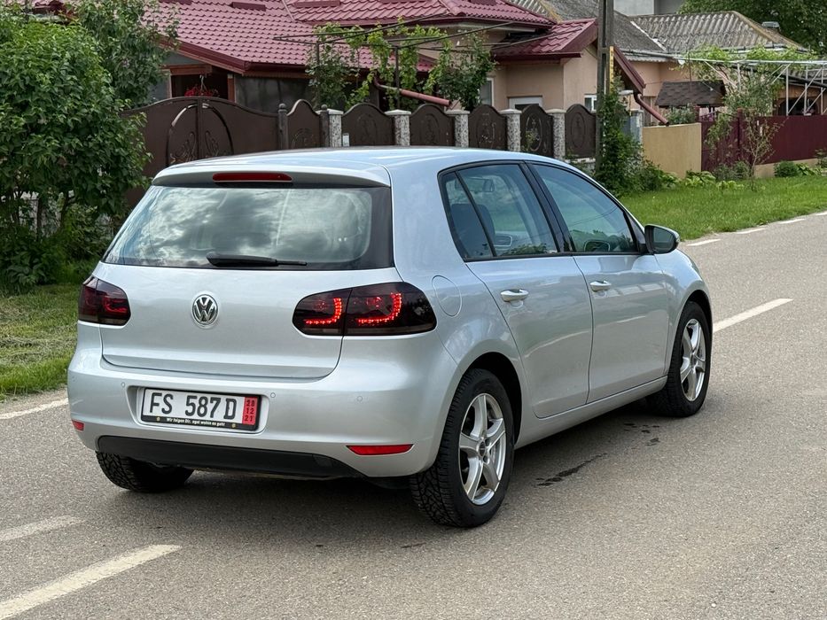 VOLKSWAGEN Golf 2010 — imagine 3