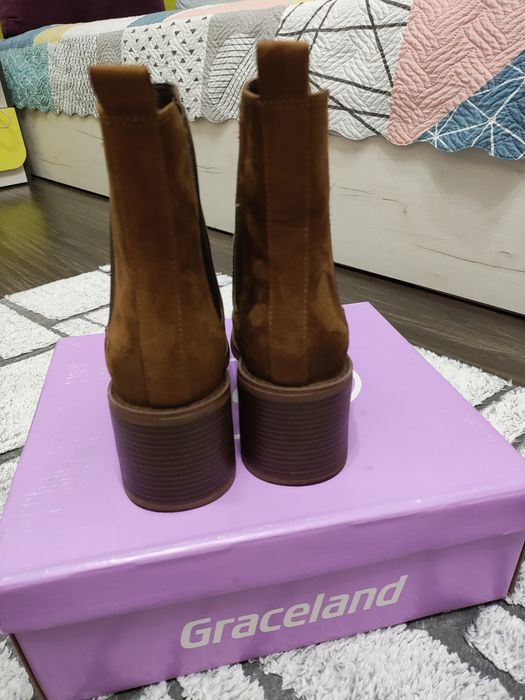 Дамски боти в цвят каки