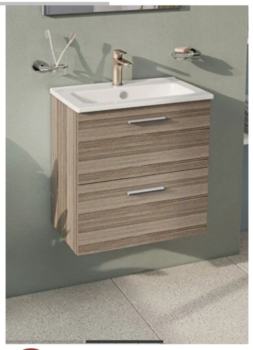 Шкаф за баня с огледало и аплик