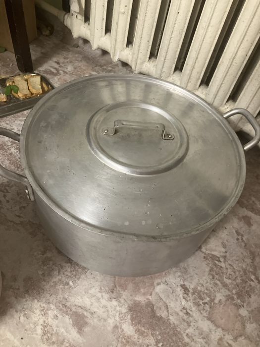 Кастрюля алюминиевая