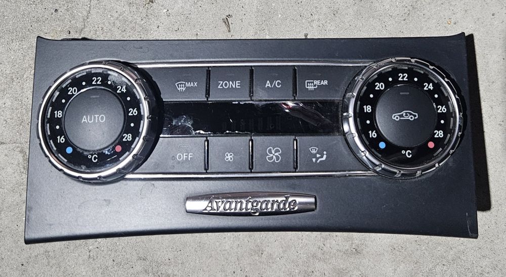 Управление климатроник за Мерцедес С клас w204