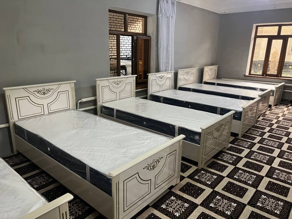 Крават  на скидке 100% МДФ  С матрасом ( Глория)