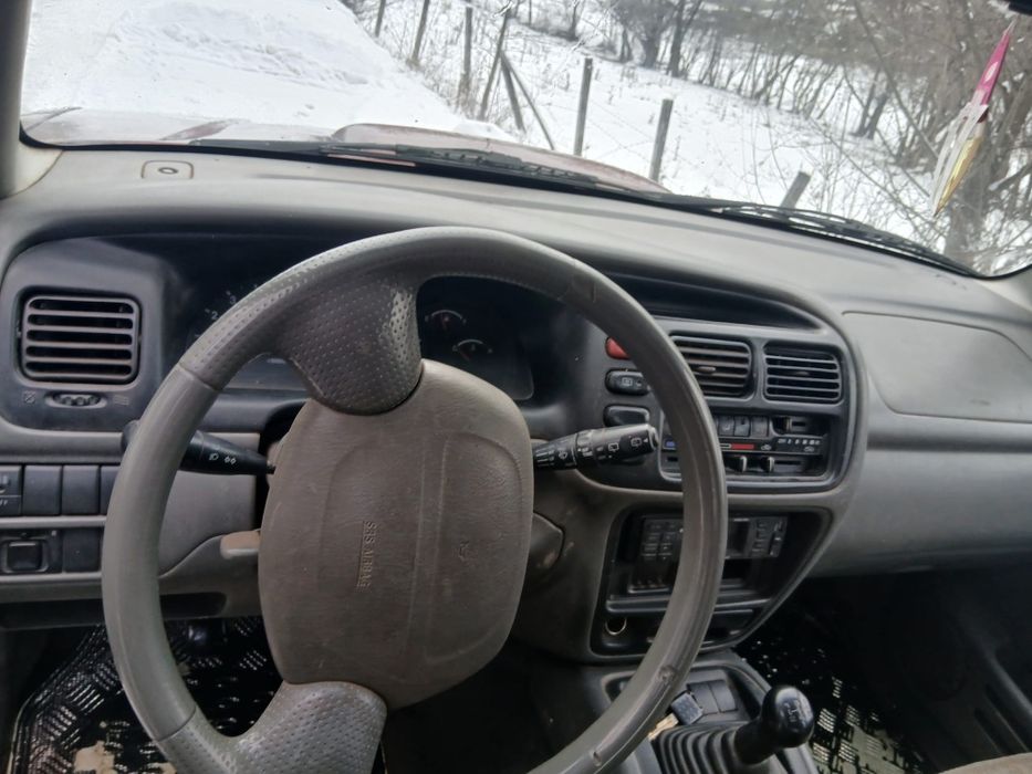 Vând Suzuki Grand Vitara 2.0TD(mazda)