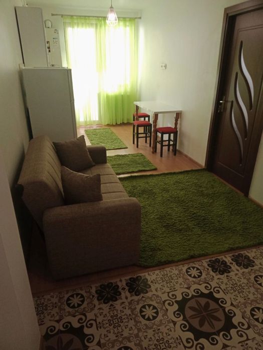 Inchiriez apartament 2 camere in floresti