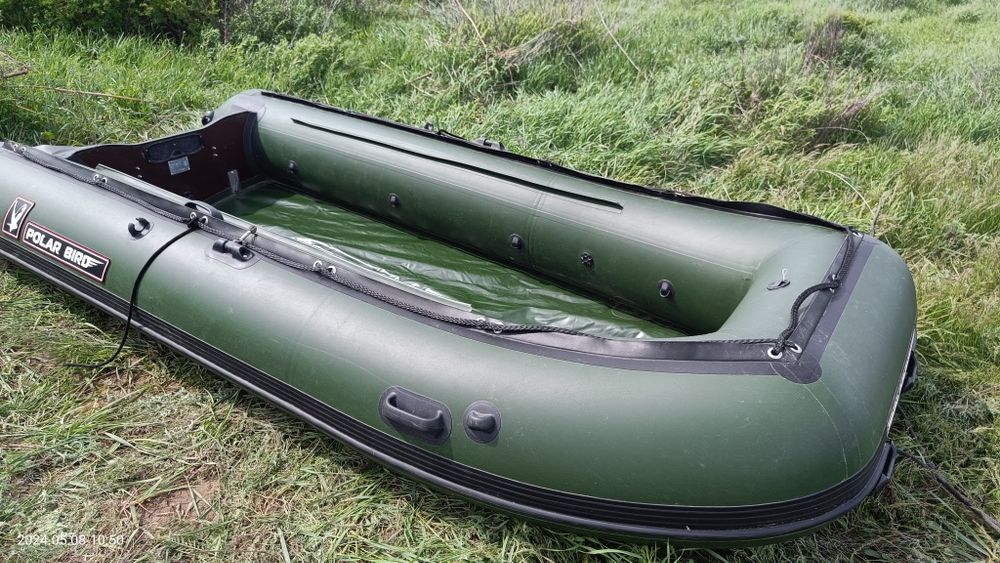 ПВХ лодка "Полар Берд Марлин-385м" продаётся.