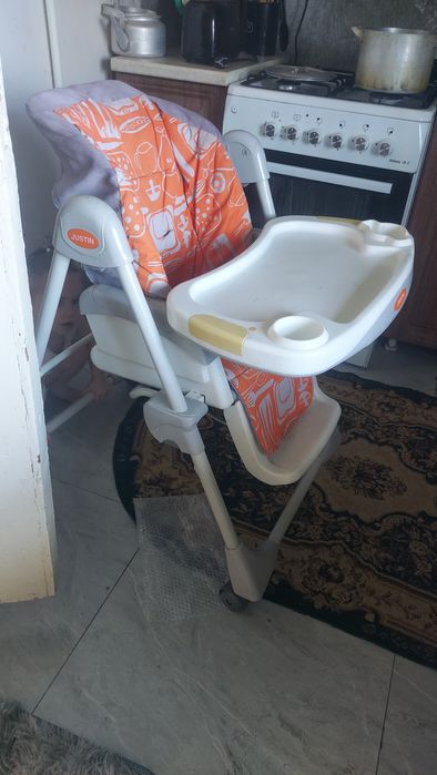 Стульчик для кормления