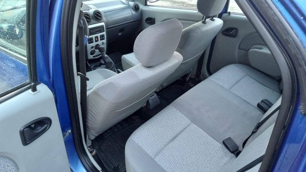 Vând. Dacia logan full 16 benzina