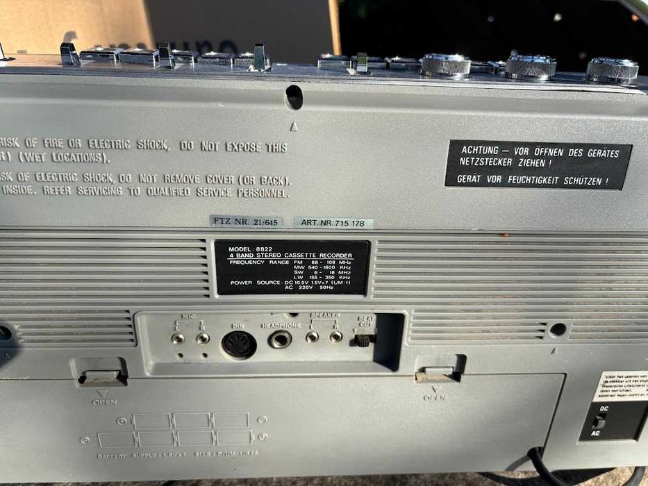 Vand radiocasetofon,boombox CONTEC 8822 Radauti • OLX.ro