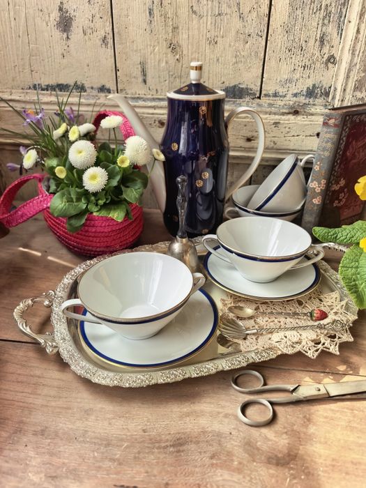 Купички с две дръжки