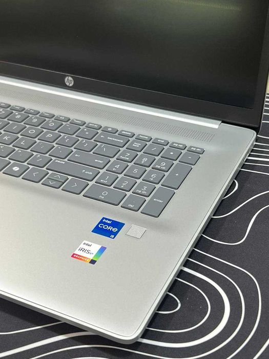 HP Laptop 17  intel i5-1334U/8/512/Display 17'3 FHD IPS