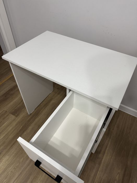 Письменный стол