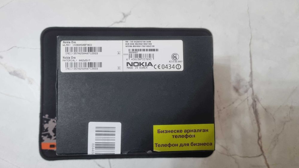 Nokia ORO оригинал в новом состоянии.
