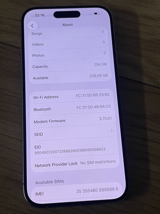 Бартер като нов iPhone 15 pro 256gb natural 88%