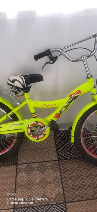 Продаю обсолюно новыи