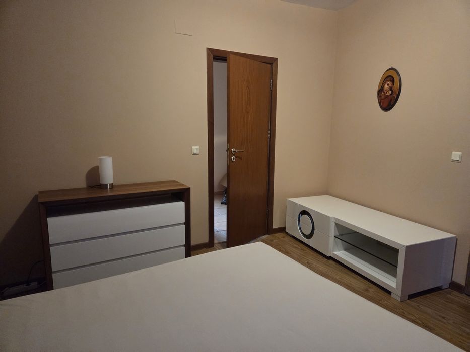 Дава се под наем Двустаен апартамент в к.к. Св.Св. Константин и Елена - 60 кв.м за 600 € - Снимка #3