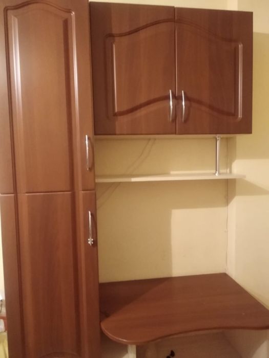 Детский  спальный гарнитур и кровать.