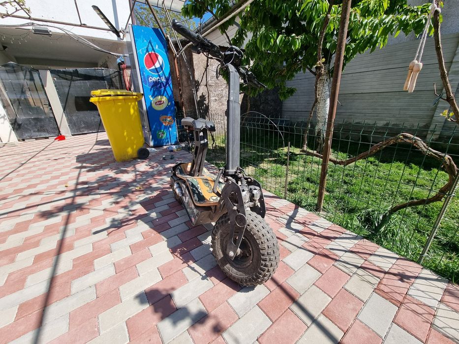 vand scuter electric/moped