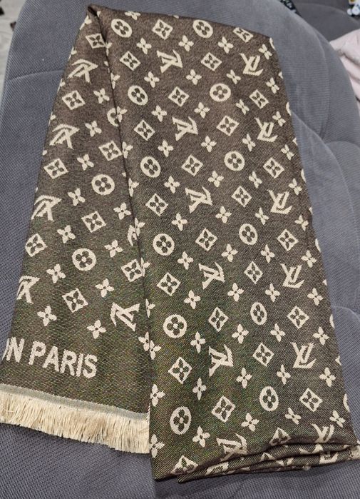 Esarfa-fular foarte calduroasa