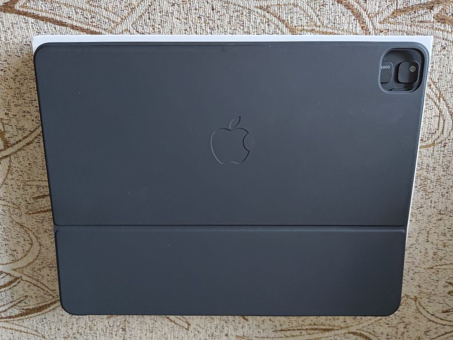 Apple Smart Keyboard Folio