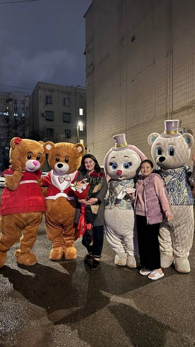 Ayiqlar Animatorlar xizmati Toshkent Teddi shou oformileniya shar