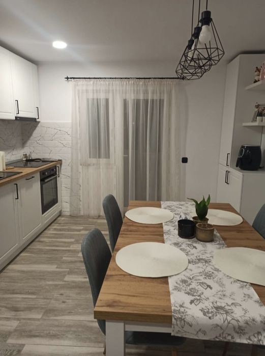 Apartament 3 camere+balcon Intre lacuri
