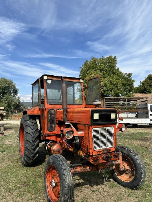 Tractor Universal 650M cu carte tehnica