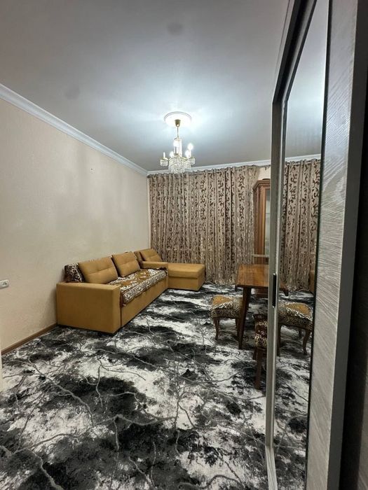 Срочно продаю 1 ком яккасарой