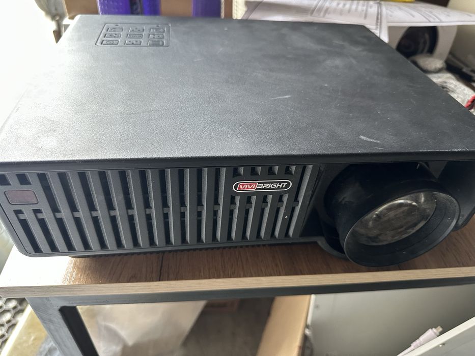 Продам проектор led